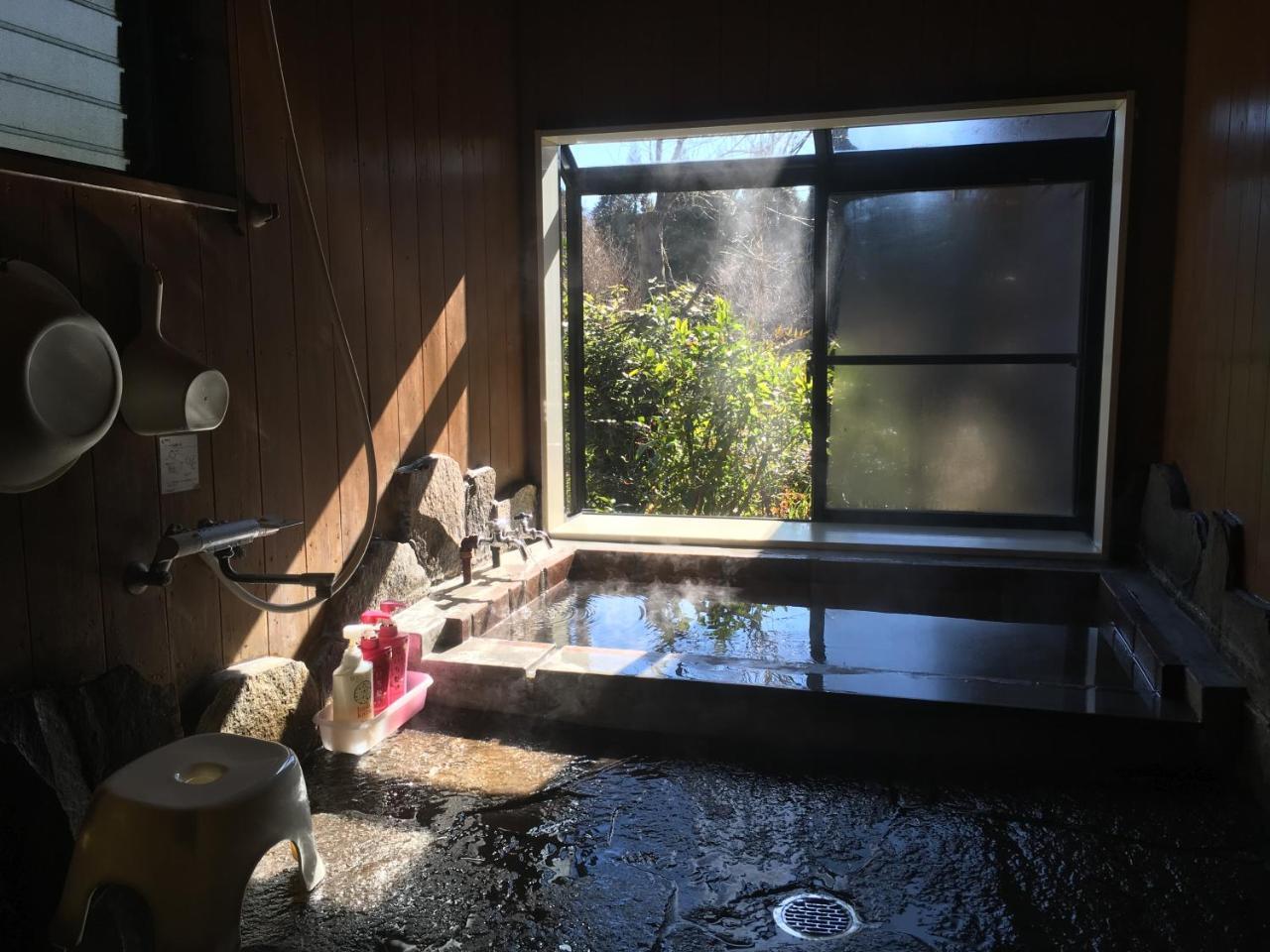 Hotel 山荘 紗羅樹 Syaranoki Yufu Exterior foto